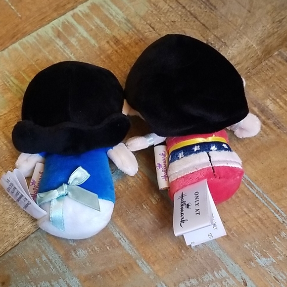 2 - Hallmark Itty Bittys - Picture 3 of 5